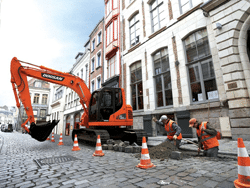 35_DX140LCRDoosanKettenbaggerTieflffelStraenbauTiefbau_small